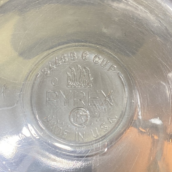 Pyrex - Flameware 6 Cup Teapot with Lid - Picture 11 of 12